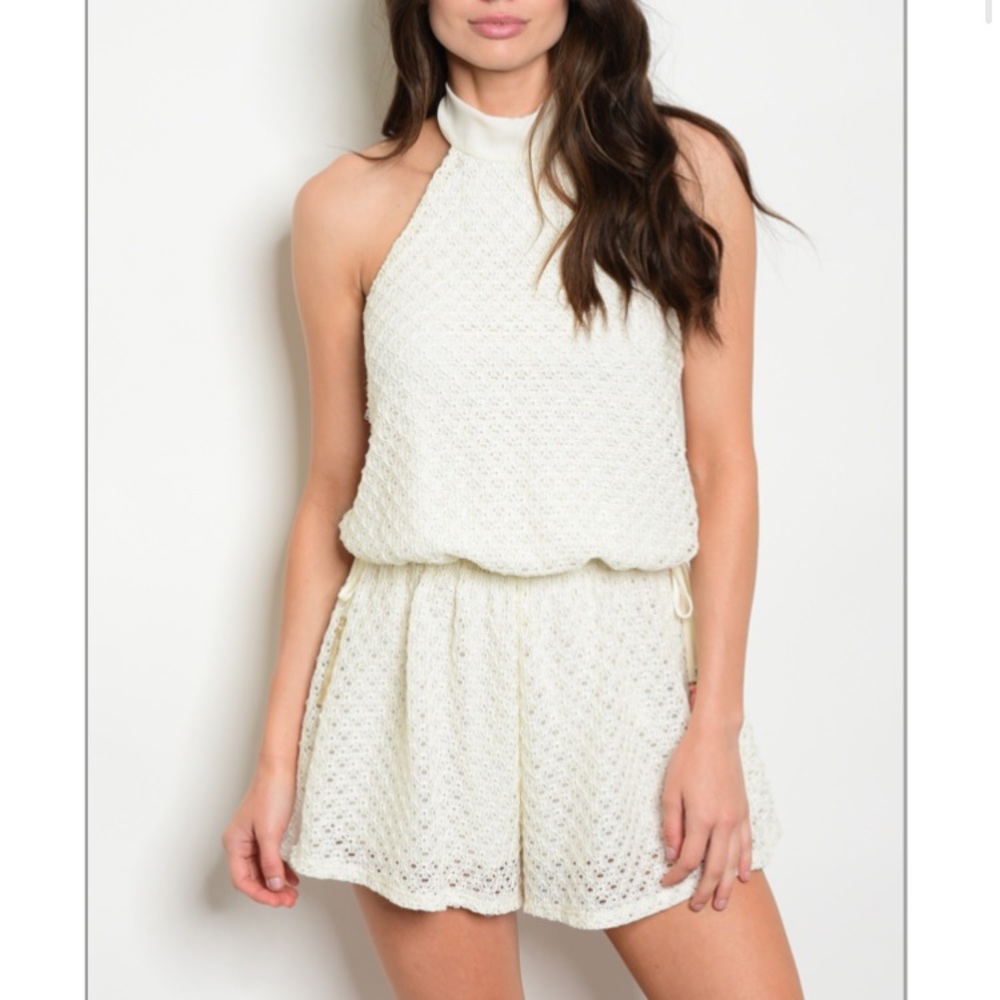 🌵☀️Sleeveless halter neck smock waist romper